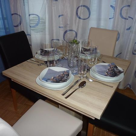 Sunny VIE Apartment Wina Ruang foto