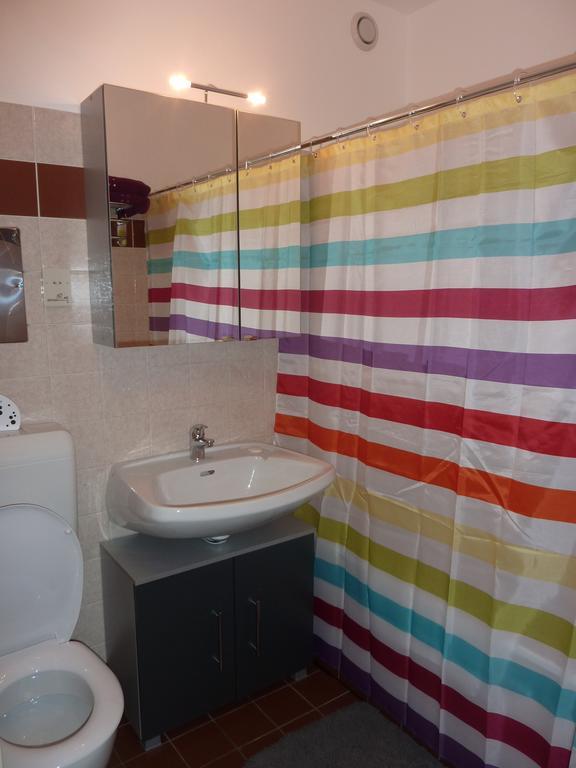 Sunny VIE Apartment Wina Ruang foto